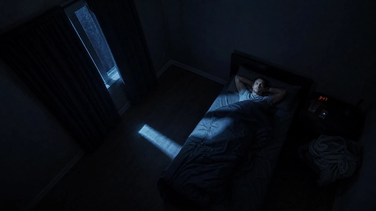 Why You Feel Depressed at Night: The Neuroscience of Midnight Overthinking
